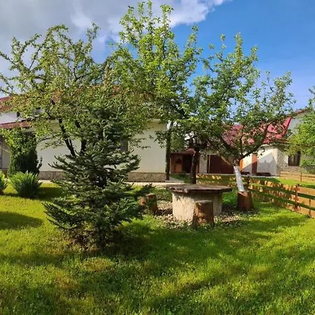 Usadba Okhotnichiy Dvor *