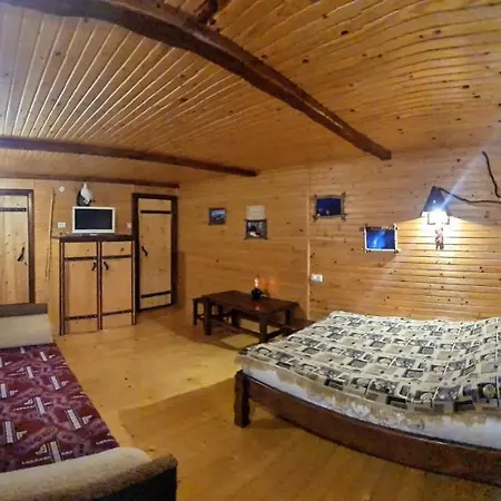 Usadba Okhotnichiy Dvor * Yabluniv