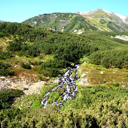 Usadba Okhotnichiy Dvor Yabluniv