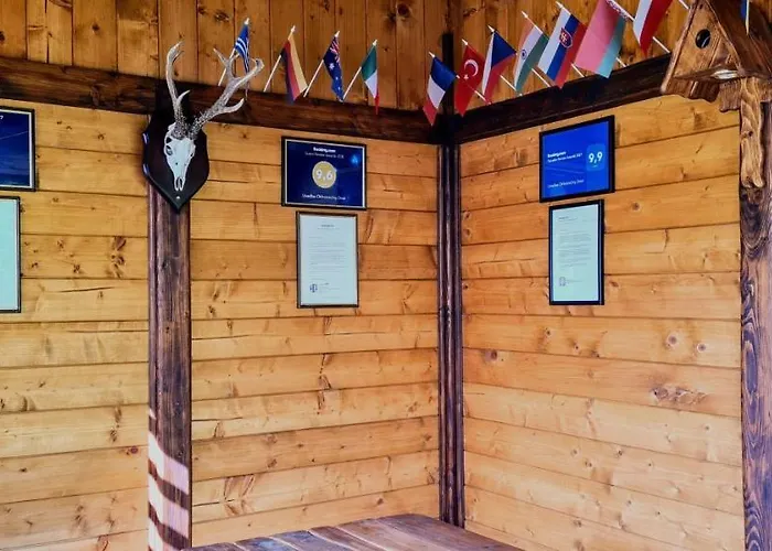 Usadba Okhotnichiy Dvor Kır Evi *