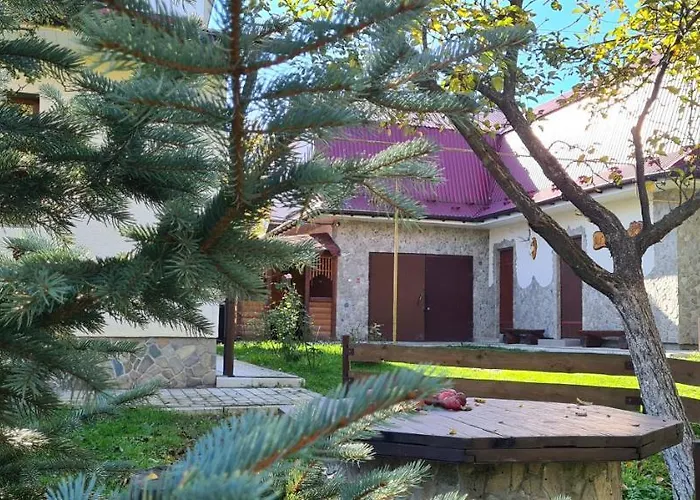 Usadba Okhotnichiy Dvor Kır Evi