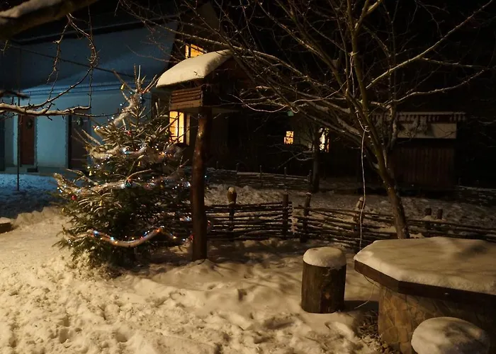 Usadba Okhotnichiy Dvor Yabluniv