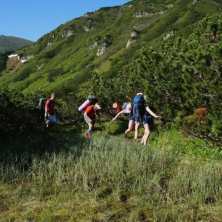 Lantställe Usadba Okhotnichiy Dvor