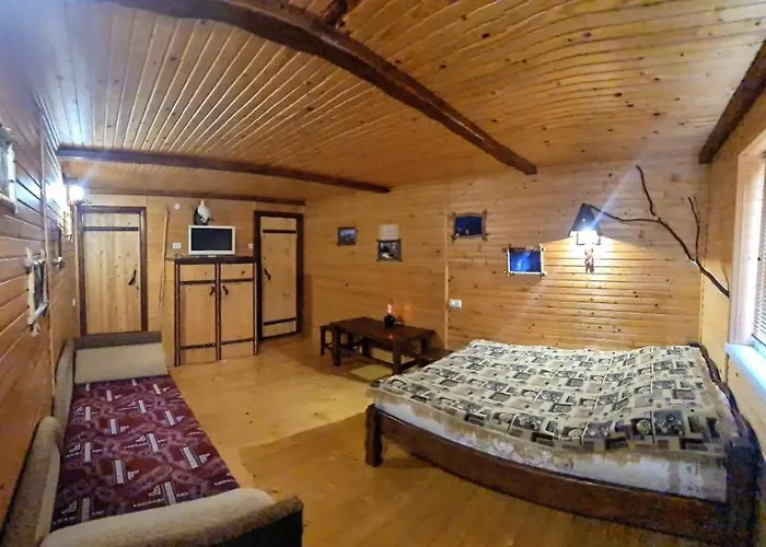 Usadba Okhotnichiy Dvor * Yabluniv